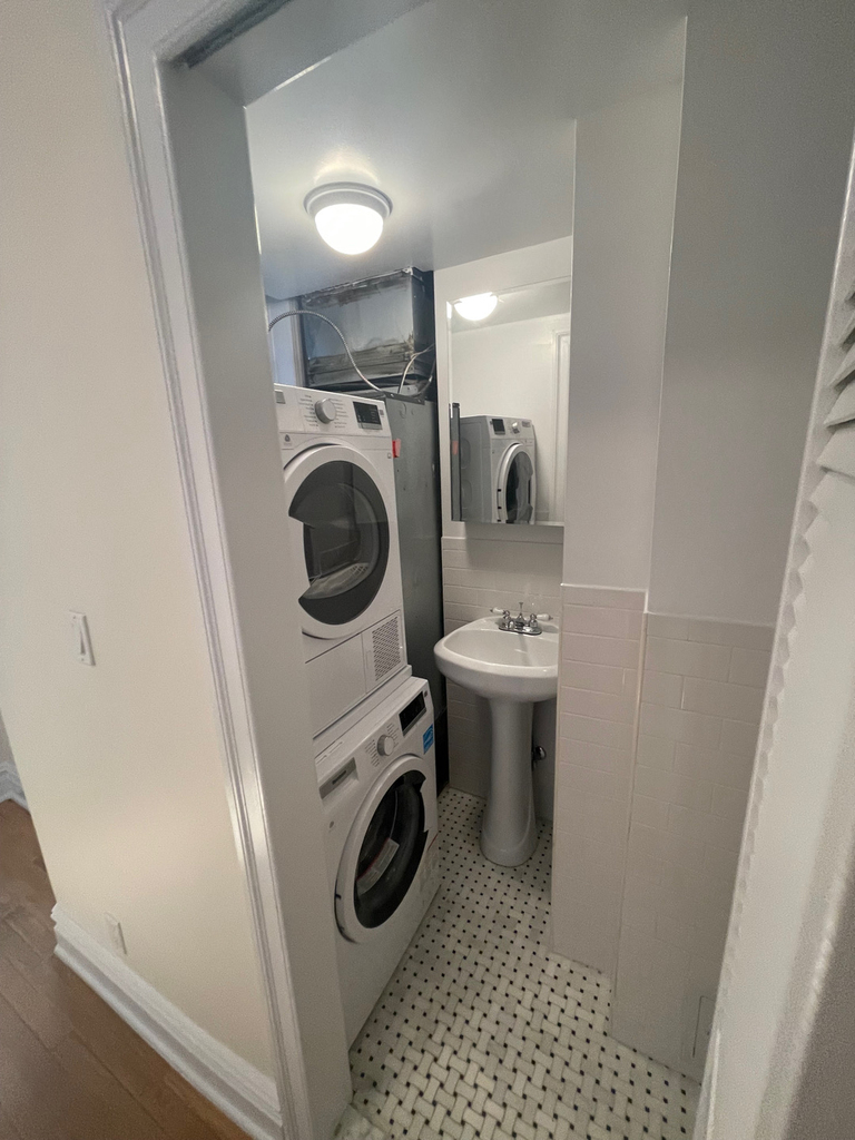 113 East 80th Street - Photo 9