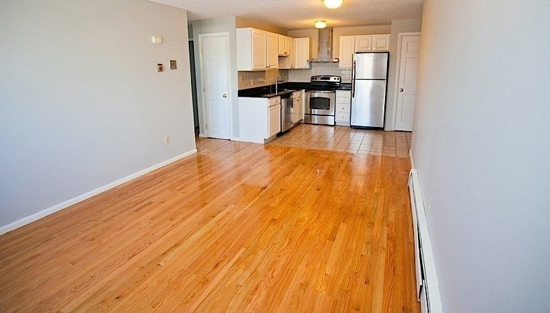 14 Murdock St - Photo 2