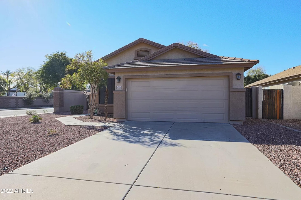 8203 W Tonto Lane - Photo 0