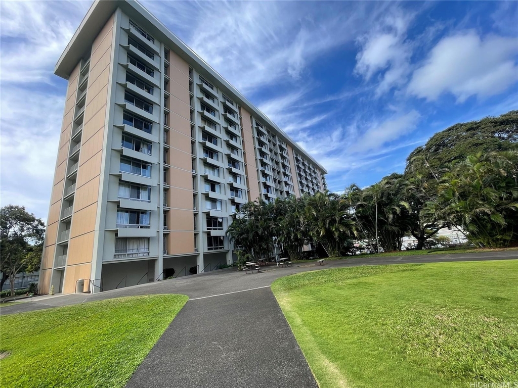 1511 Nuuanu Avenue - Photo 0