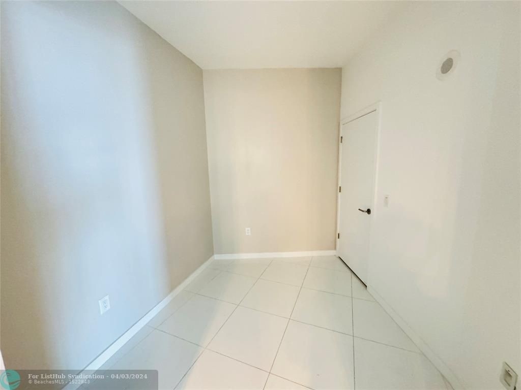 851 Ne 1st Ave - Photo 22