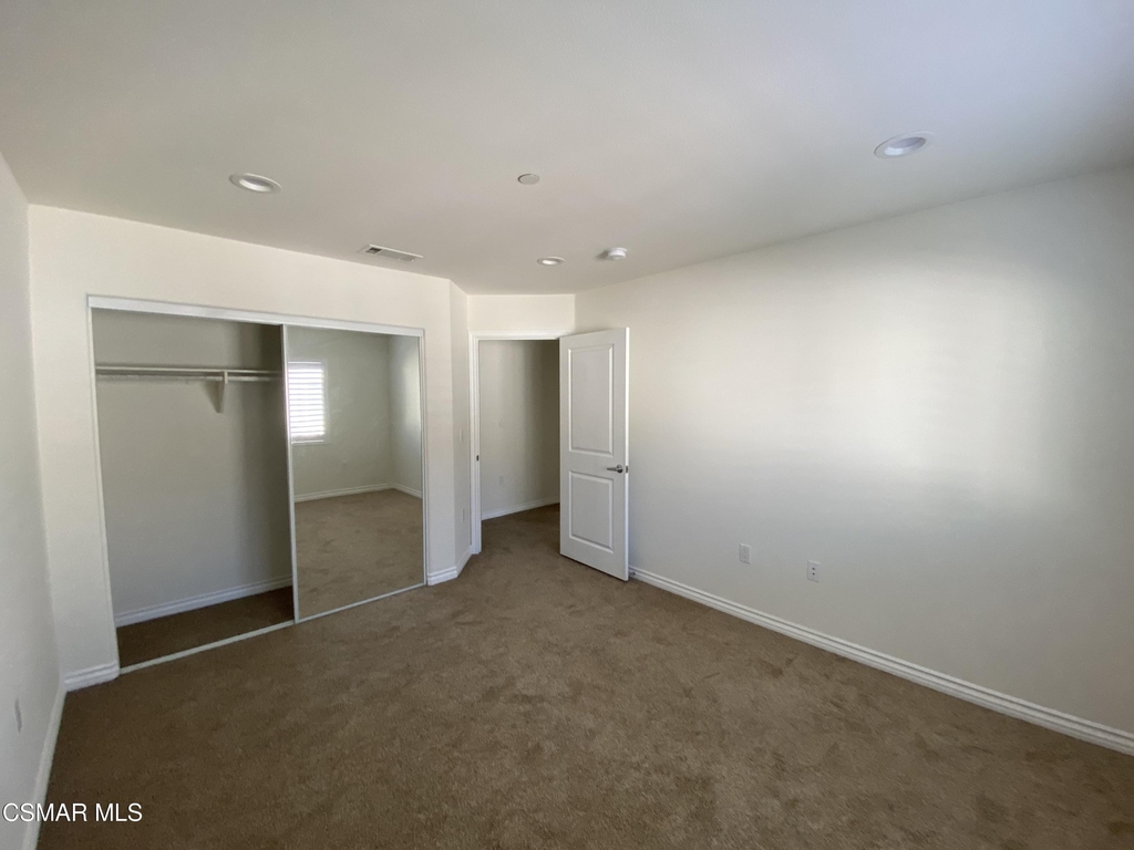 1222 Vista Heights Court - Photo 19