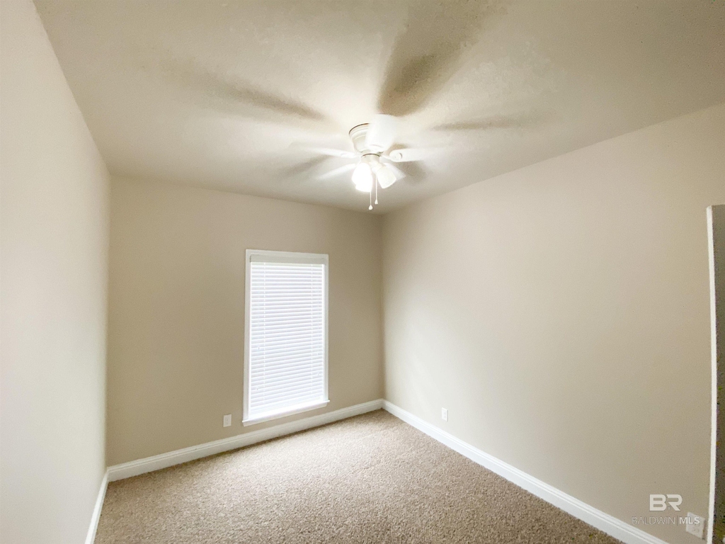 12118 Squirrel Drive - Photo 21