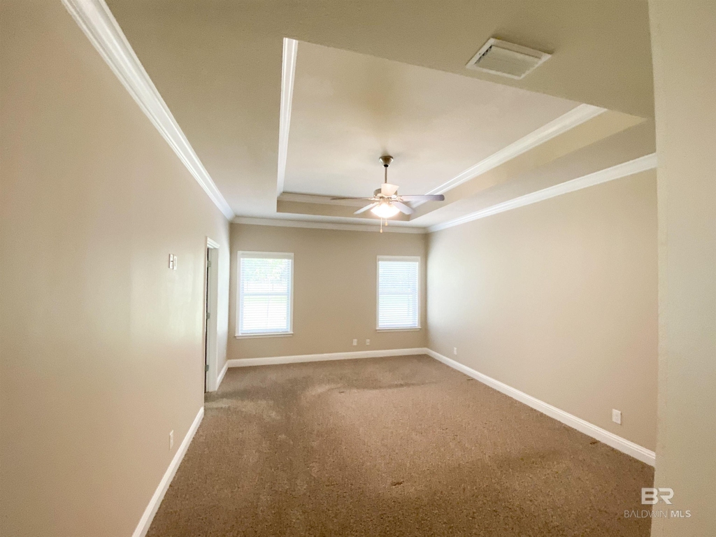 12118 Squirrel Drive - Photo 11