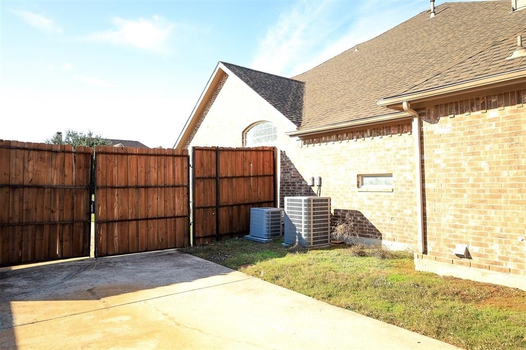 534 Hackberry Drive - Photo 27