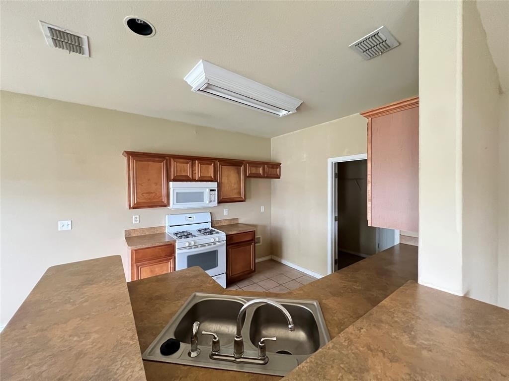 4812 Indio Lane - Photo 10