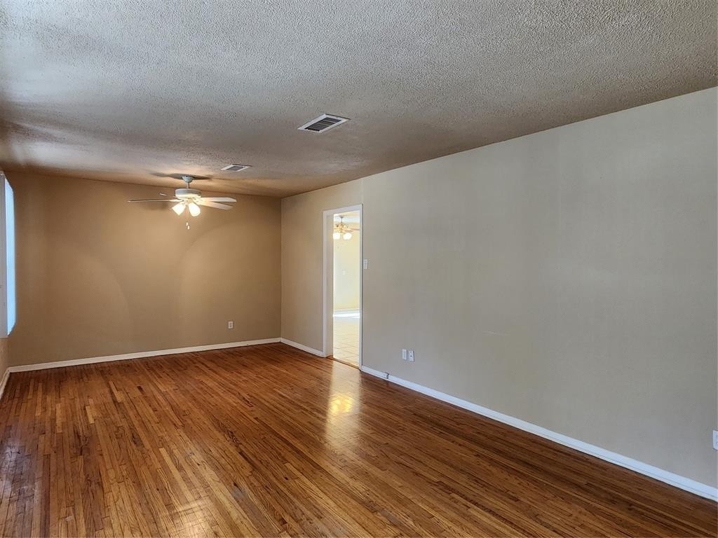 5604 Durham Avenue - Photo 3