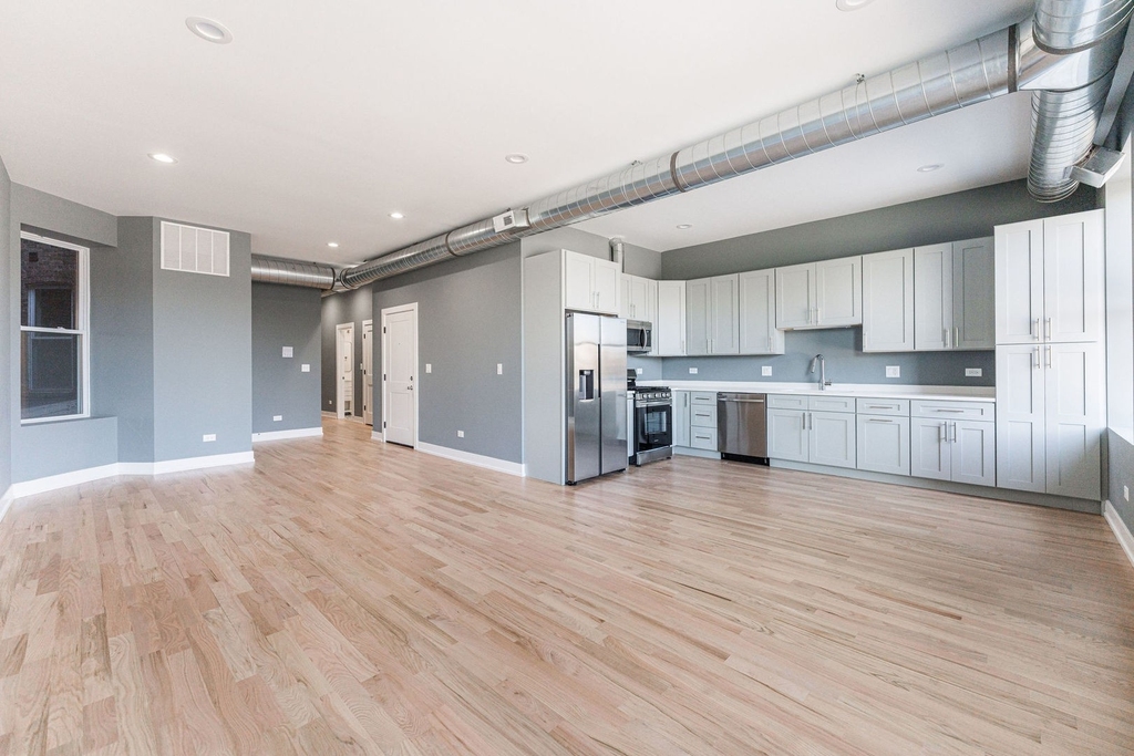 2620 N Milwaukee Avenue - Photo 5