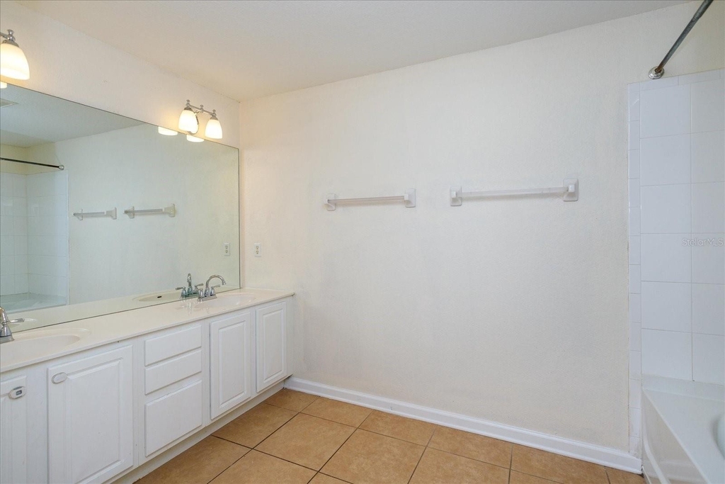 7191 Cadiz Boulevard - Photo 5