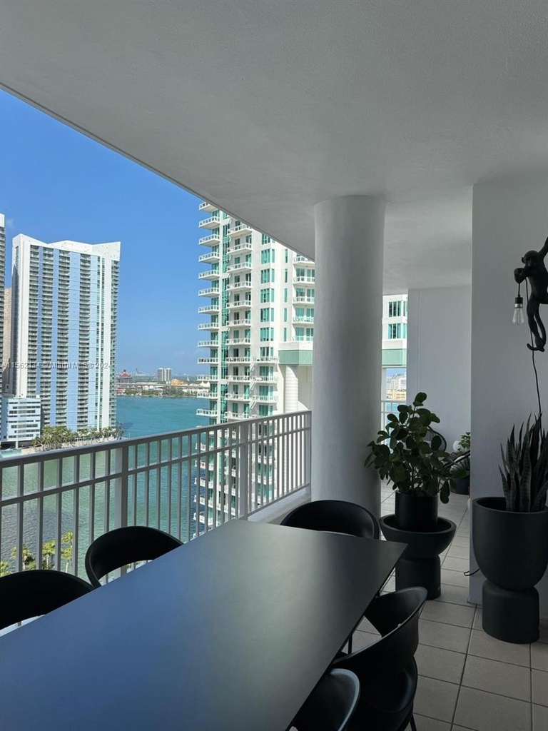 801 Brickell Key Blvd - Photo 28