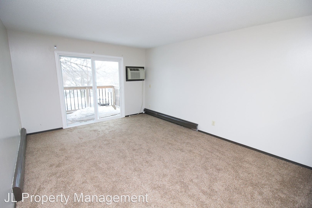 3610 E 6th Street - Photo 3