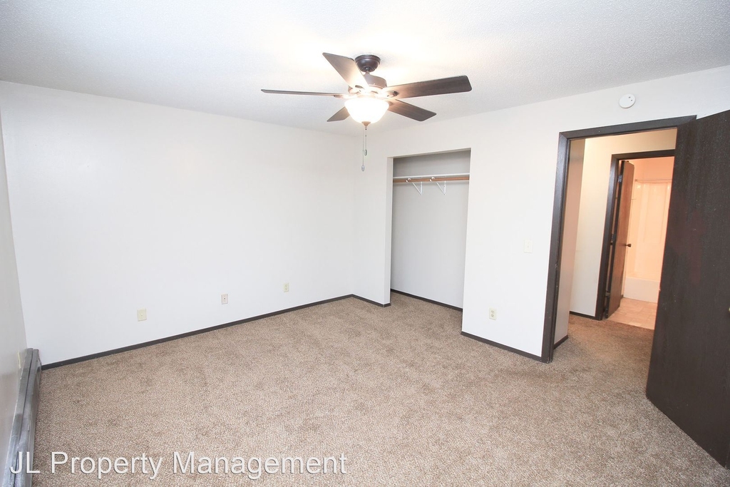 3610 E 6th Street - Photo 11