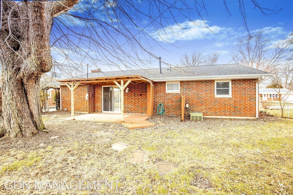 1543 Sioux Drive - Photo 32