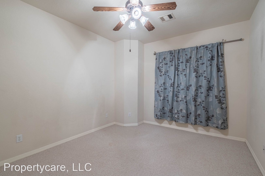 10623 Wallingford Pl. - Photo 11