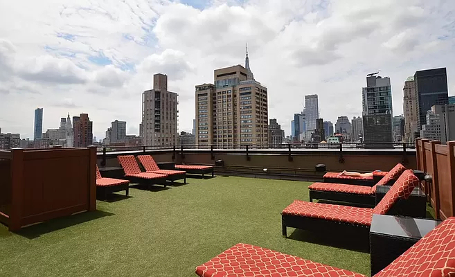 East 39th Street - Photo 5