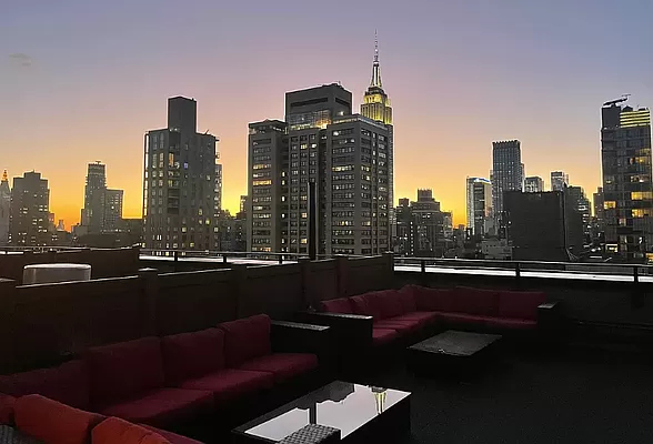 East 39th Street - Photo 7