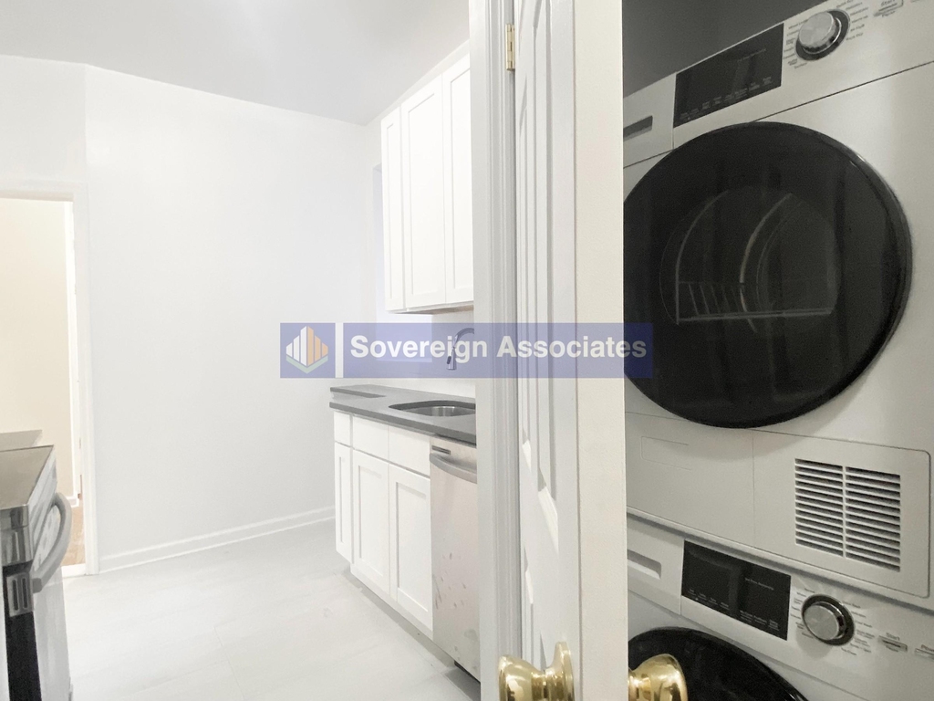 109 West 105th Street - Photo 3