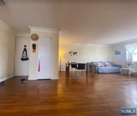 154 Bowers Street - Photo 5