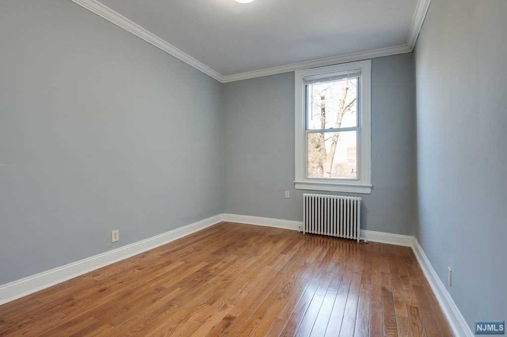 166 Grand Avenue - Photo 4