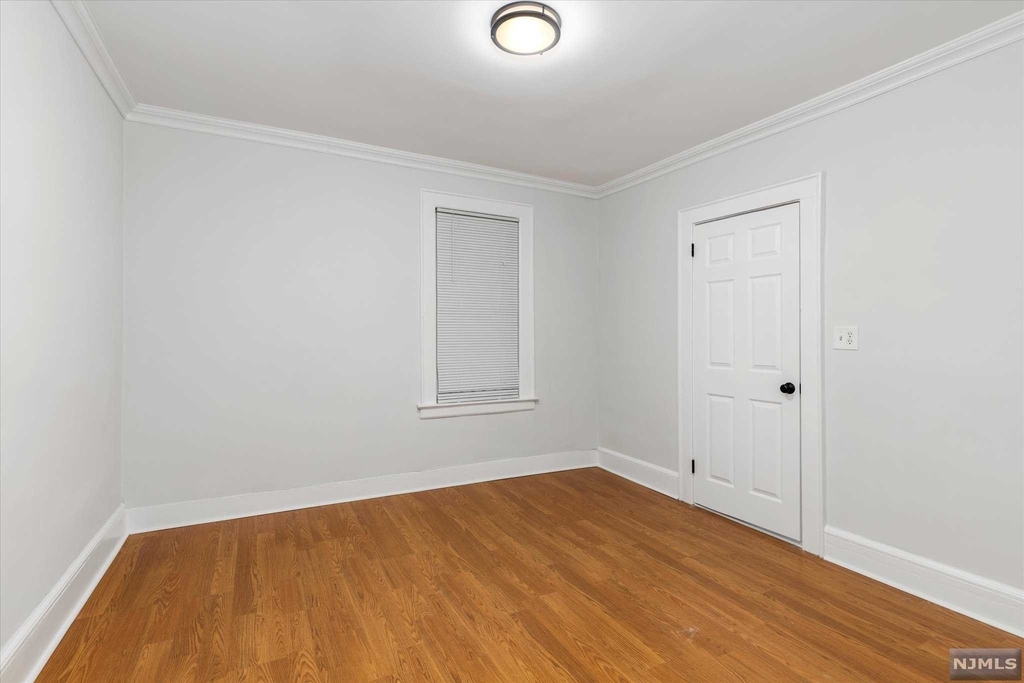 81 Franklin Avenue - Photo 1