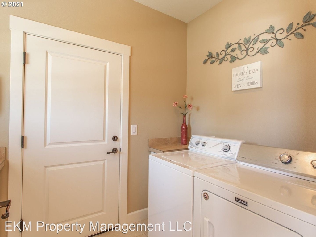 1518 Nw 21st Street - Photo 23