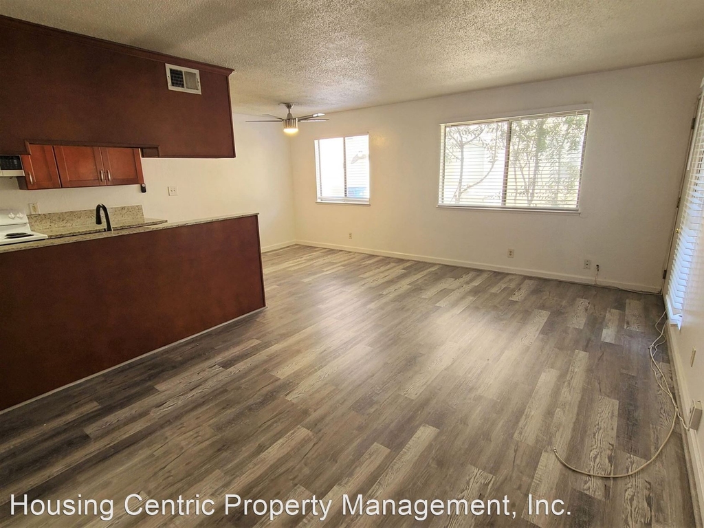 9013 Montoya St, Unit 3 - Photo 48