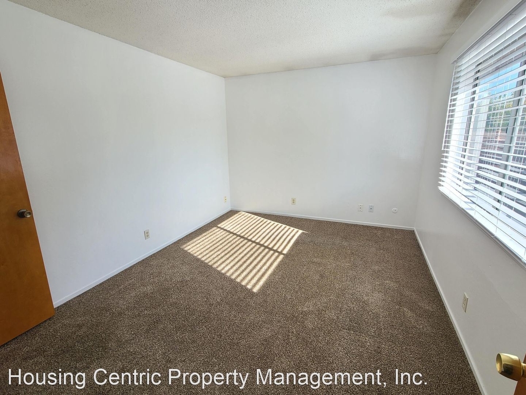 9013 Montoya St, Unit 3 - Photo 17