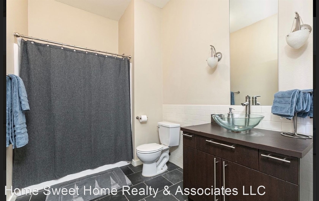 623 W Walnut St, Unit 402 - Photo 10