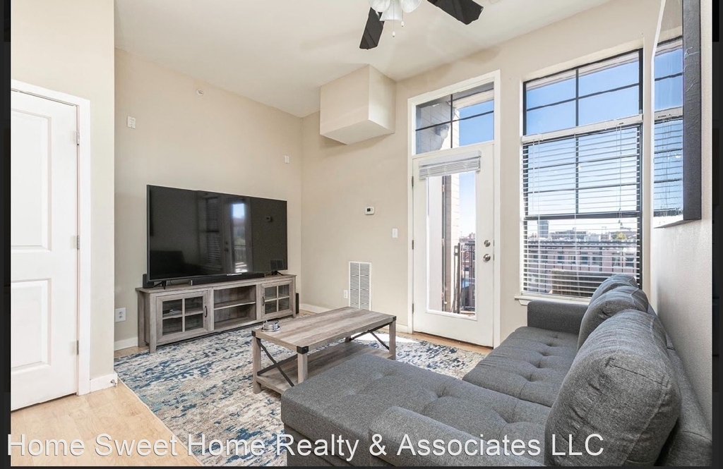 623 W Walnut St, Unit 402 - Photo 8