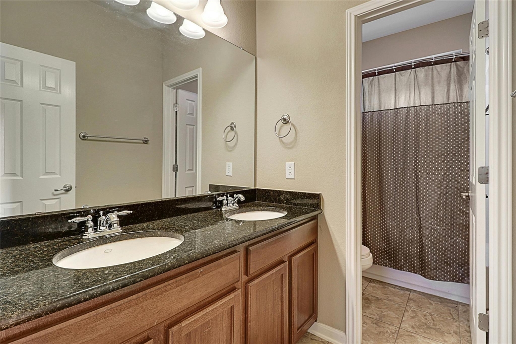 15301 Interlachen Dr - Photo 25