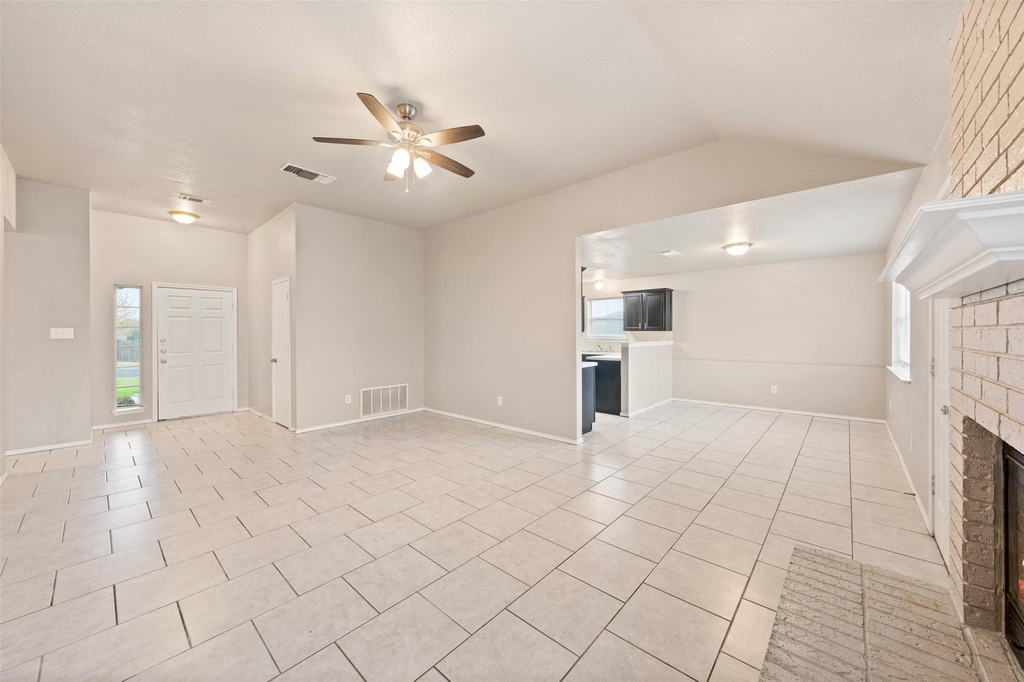 2704 Rampart Loop - Photo 14