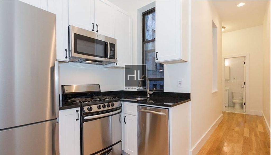 East 82nd Street, - Photo 1