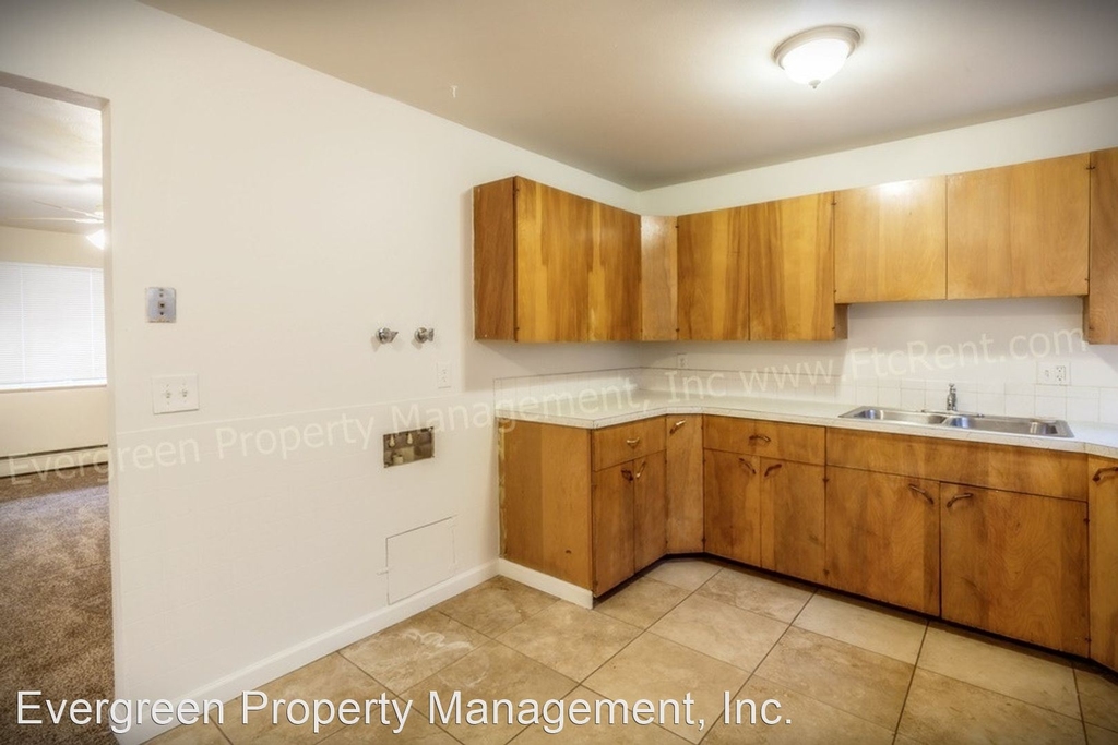 1110 Gard Pl. - Photo 4