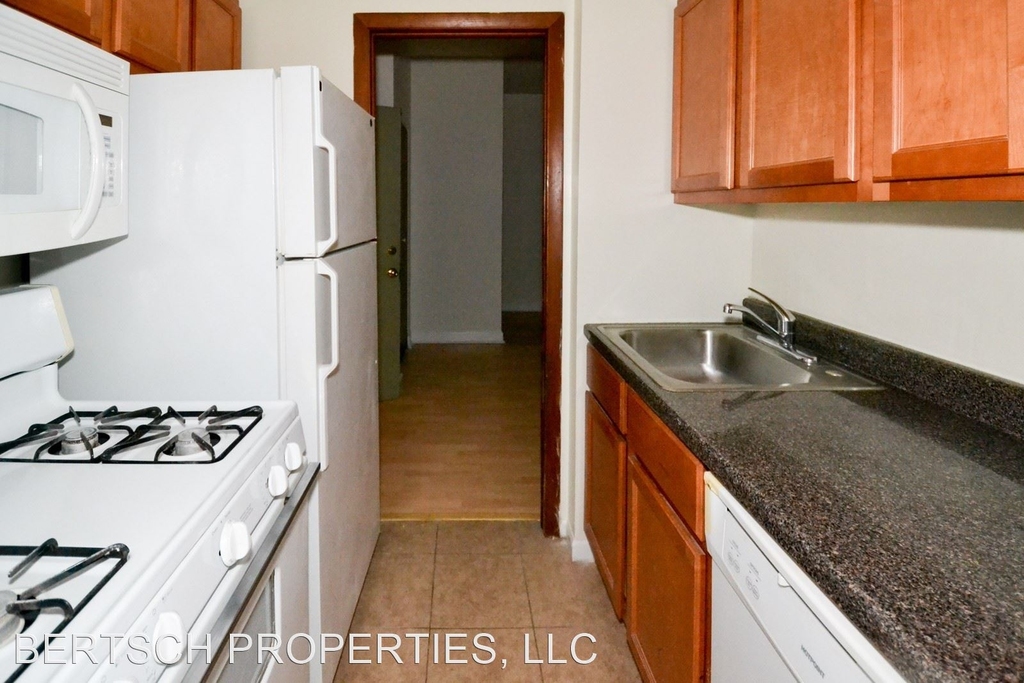 4615 N. Malden St - Photo 11