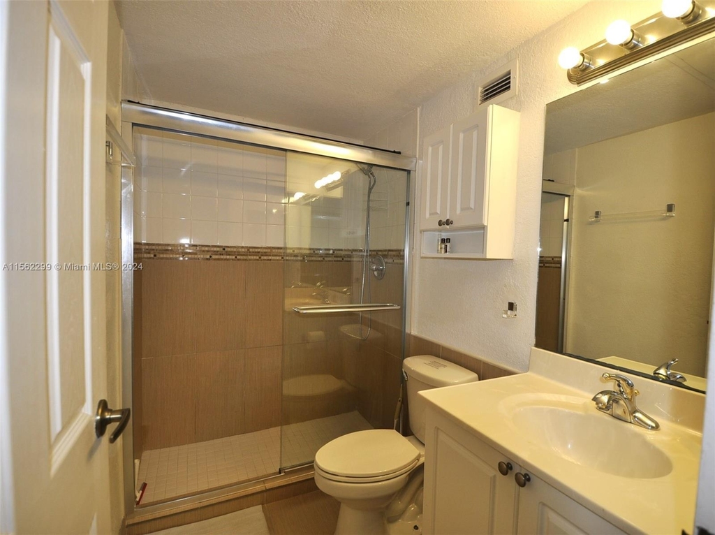 2501 S Ocean Dr - Photo 4