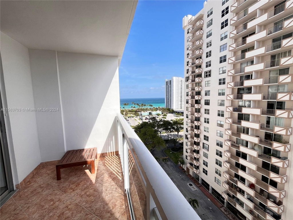 1849 S Ocean Dr - Photo 4