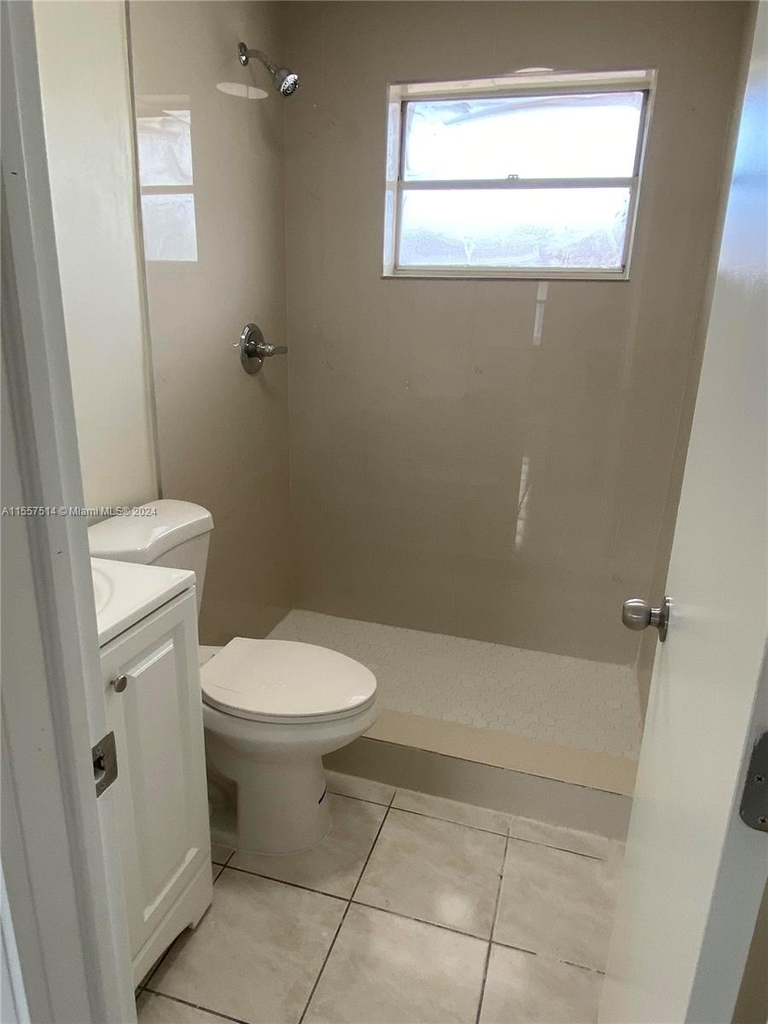 1836 Nw 22nd Ct - Photo 3