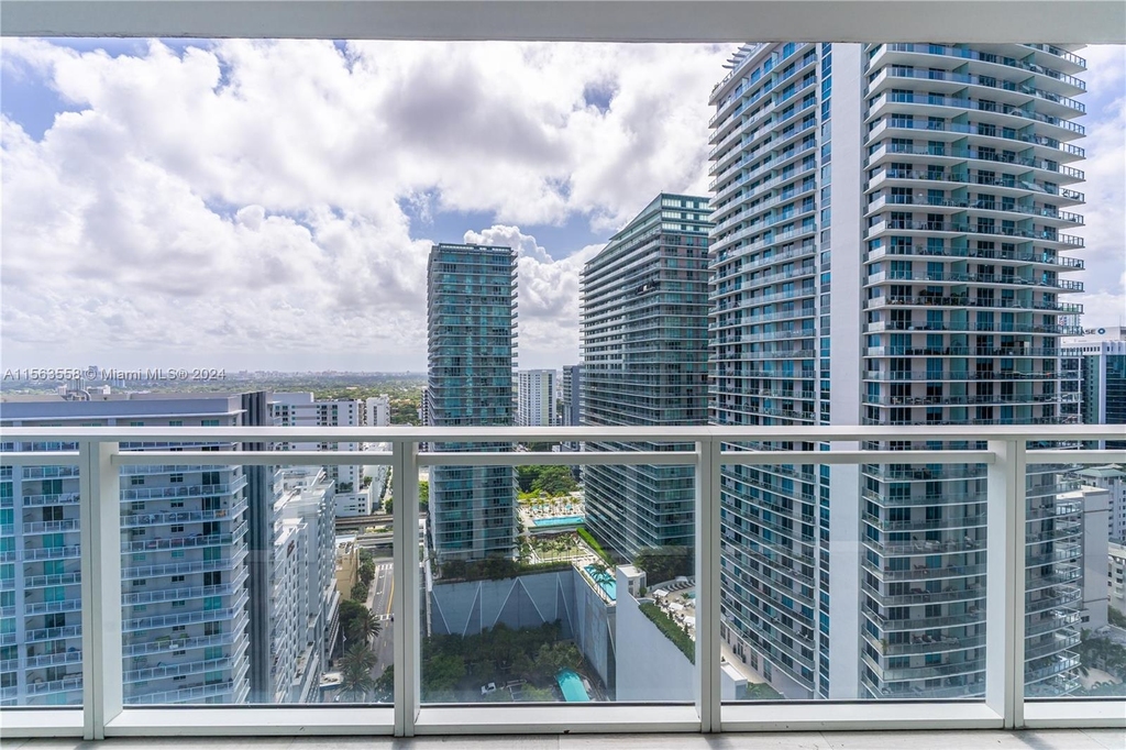 1080 Brickell Ave - Photo 3