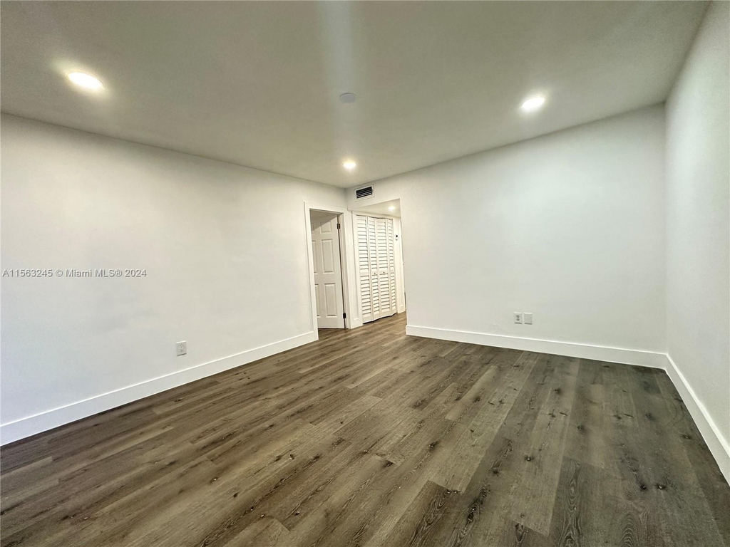 5540 Sw 38th Ct - Photo 17