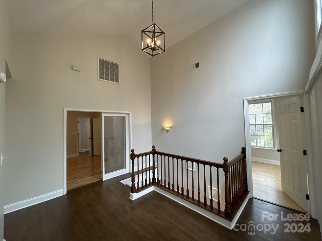 9035 Fairbridge Road - Photo 23