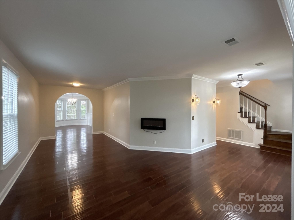 9035 Fairbridge Road - Photo 6