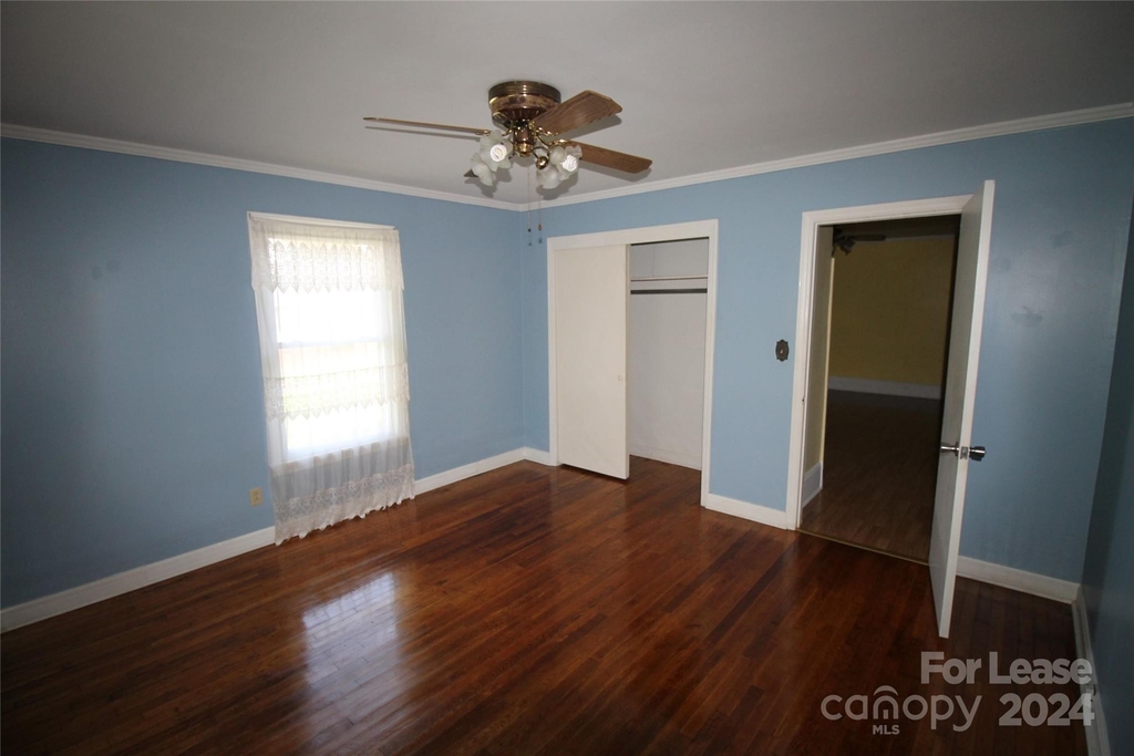 5122 Wilkinson Boulevard - Photo 10