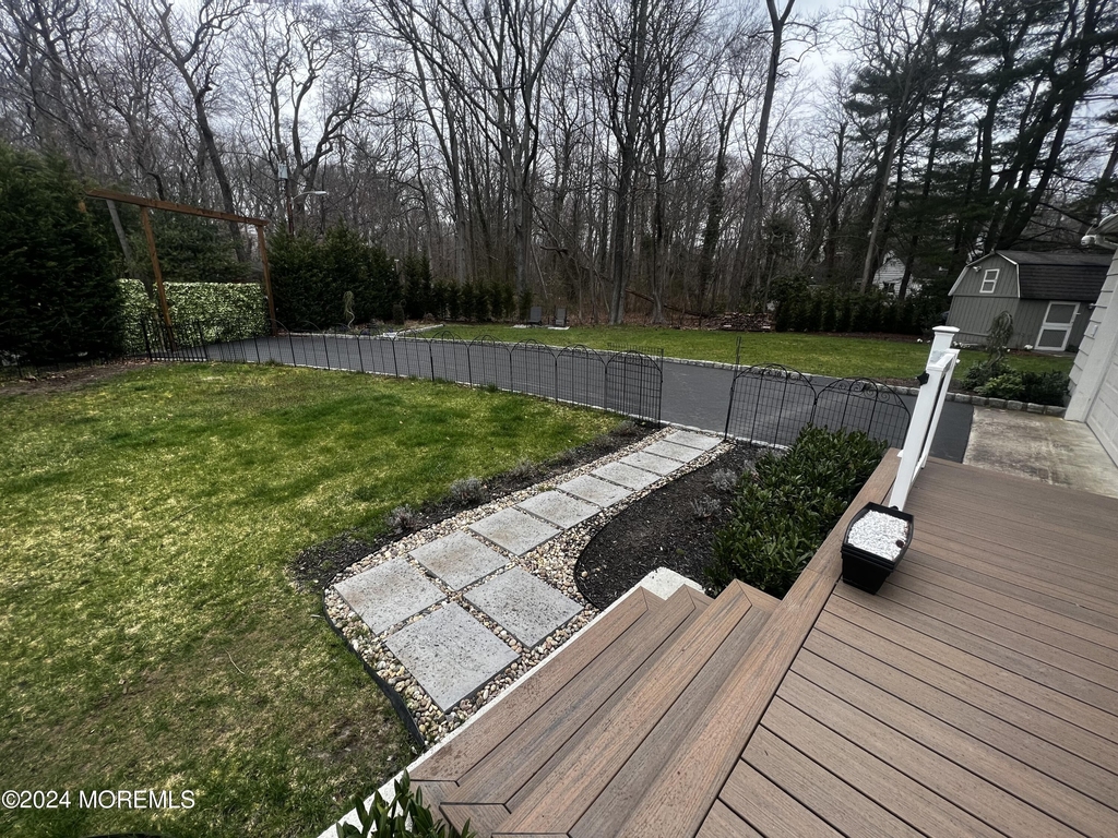 761 Roseld Avenue - Photo 22