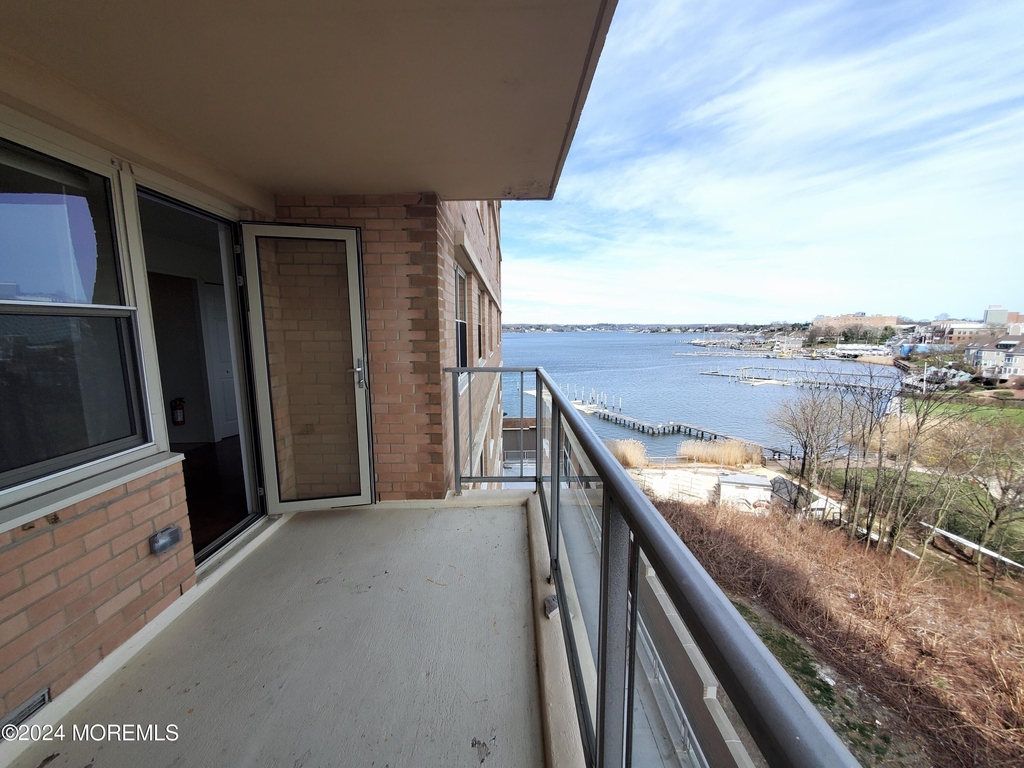 28 Riverside Avenue - Photo 9