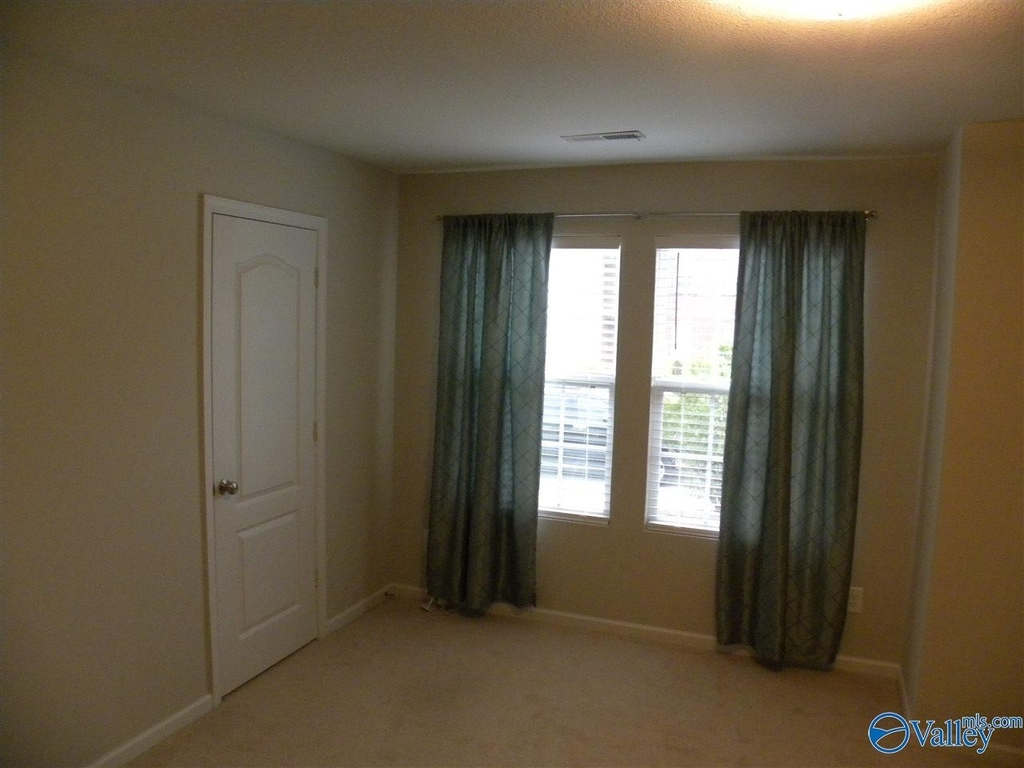 215 Ivyleaf Drive - Photo 17