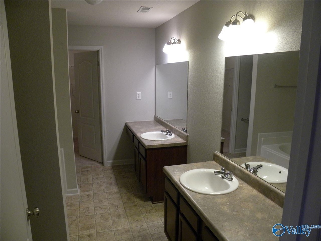 215 Ivyleaf Drive - Photo 12