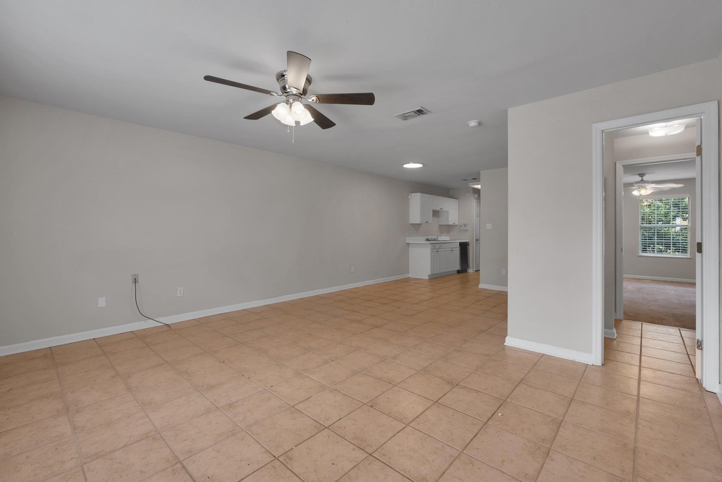 859 W Brevard Street - Photo 2