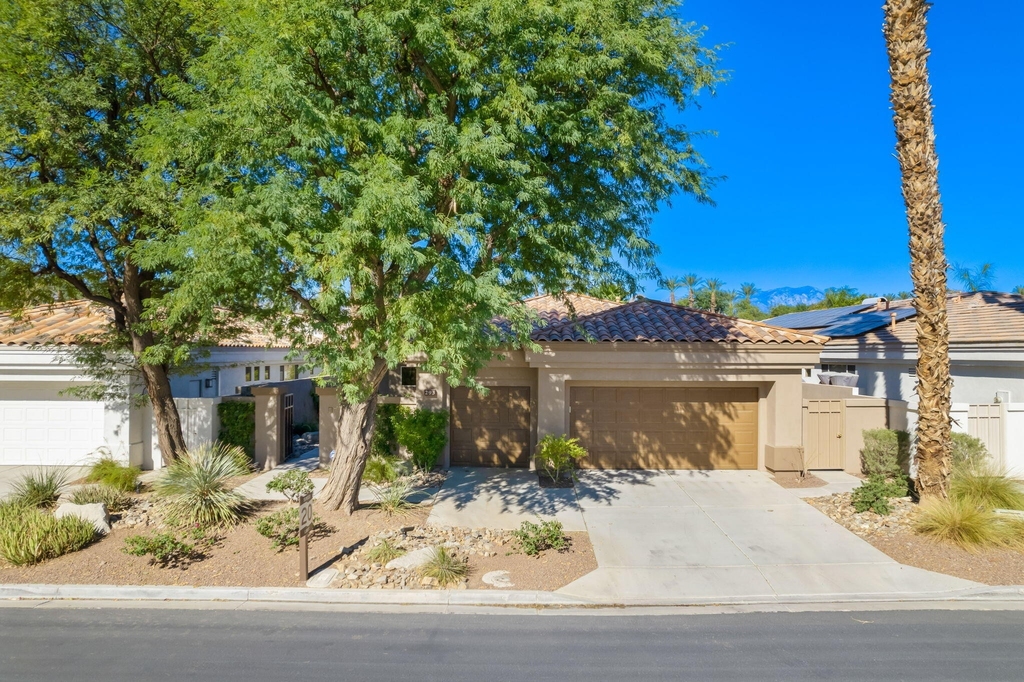 293 Desert Holly Drive - Photo 38