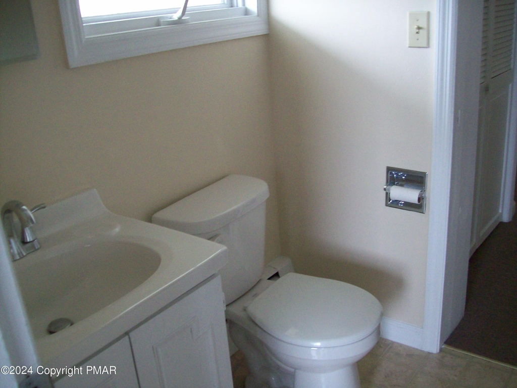 522 Spring St - Photo 5