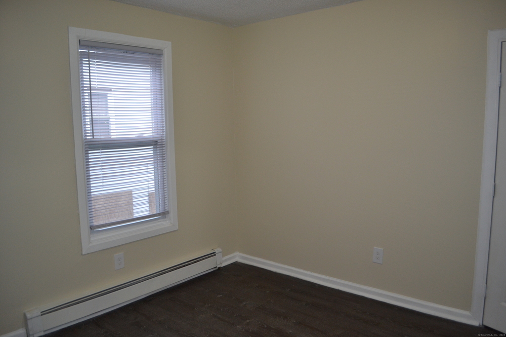 255 Walnut Street - Photo 9